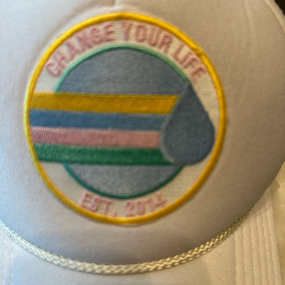 Embroidered Cap - White - Picture 2 of 2